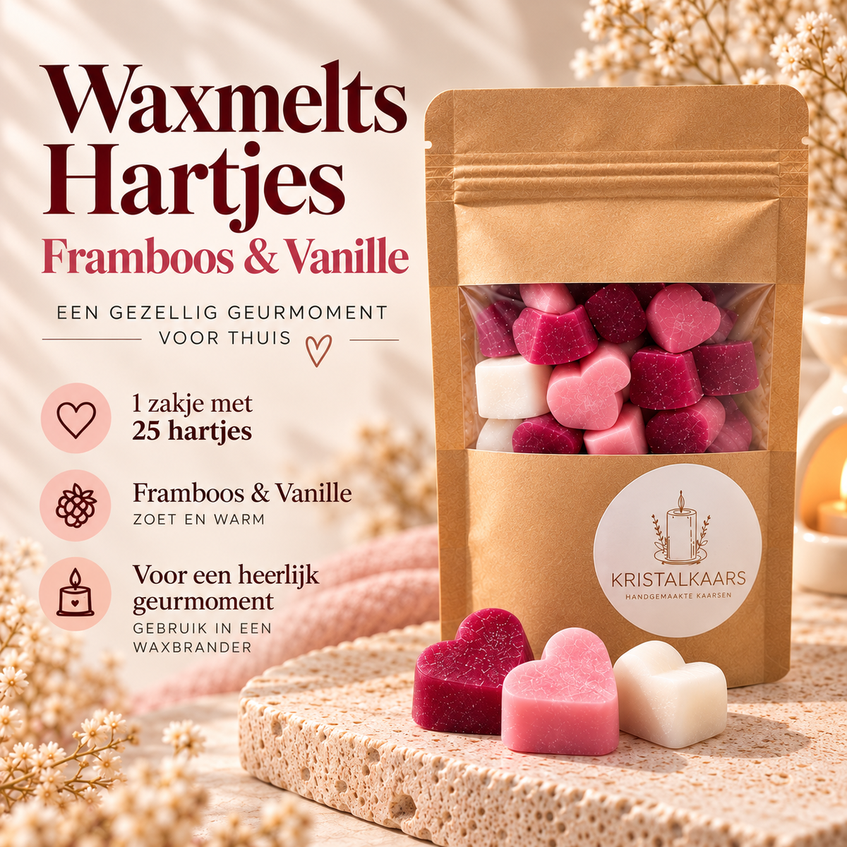 Kristalkaars Waxmelts Framboos & Vanille, zakje met 25 hartvormige waxmelts in roze, bordeauxrood en wit, met informatie over de geur en het gebruik in een waxbrander.