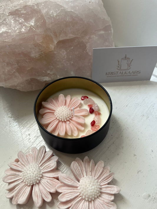 Roze Bloom & Glow – Luxe Kristallen Bloemenkaars
